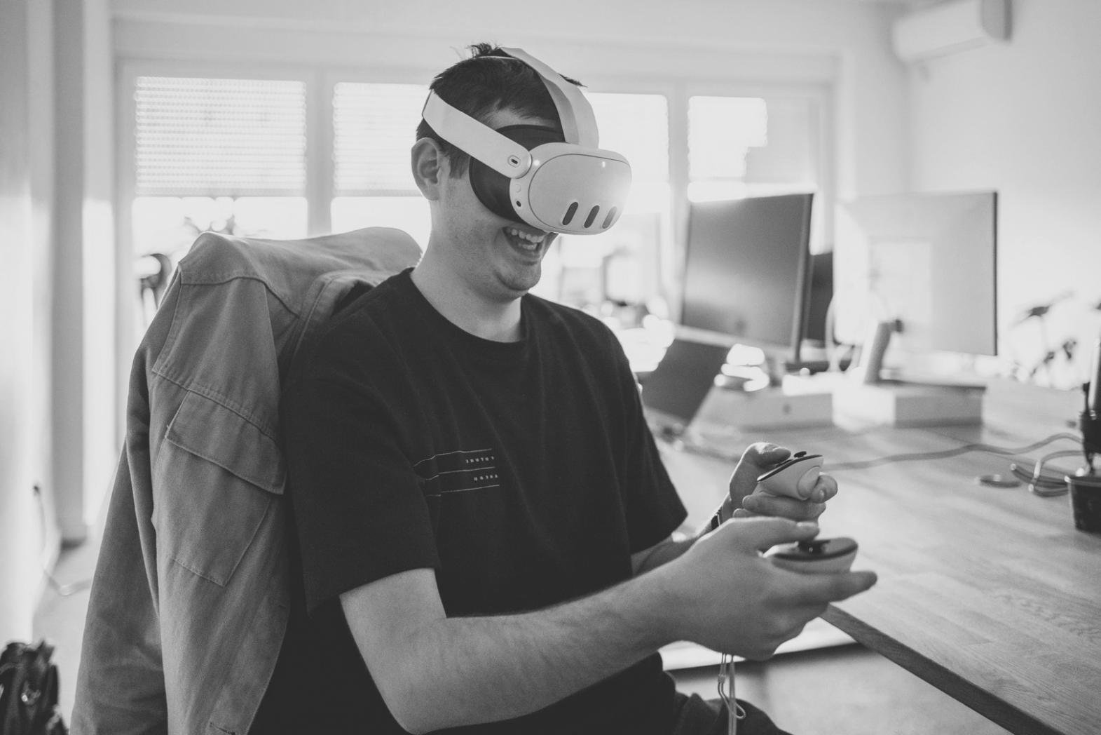 AR teknolojisi ile oyun geliştirme sürecinde kullanılan ekipman ve çalışma ortamı